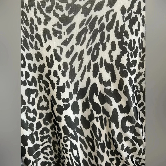 INC White and Black Leopard Long Sleeve Dress Ruched Sides Sexy Animal Comfy - Picture 4 of 10